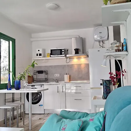 Сasa de vacaciones Lanza Ocean2 With A Pool And Near The