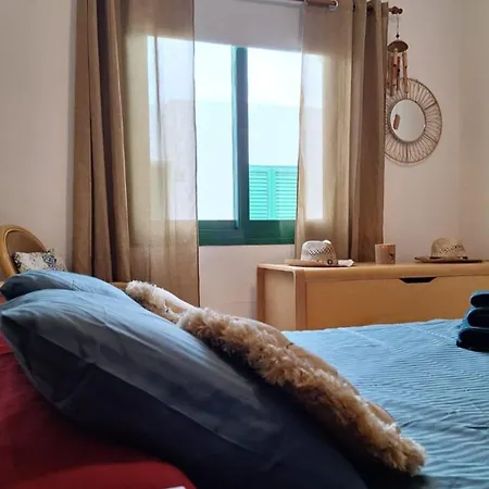 Сasa de vacaciones Lanza Ocean2 With A Pool And Near The *
